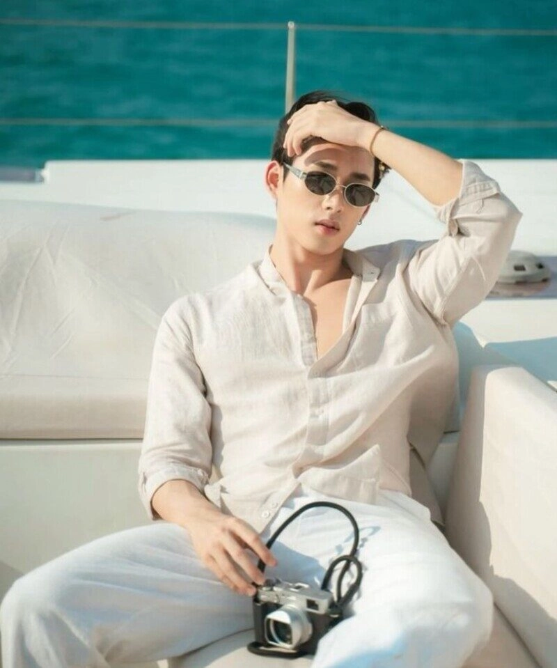 tạo dáng chụp ảnh đẹp cho nam