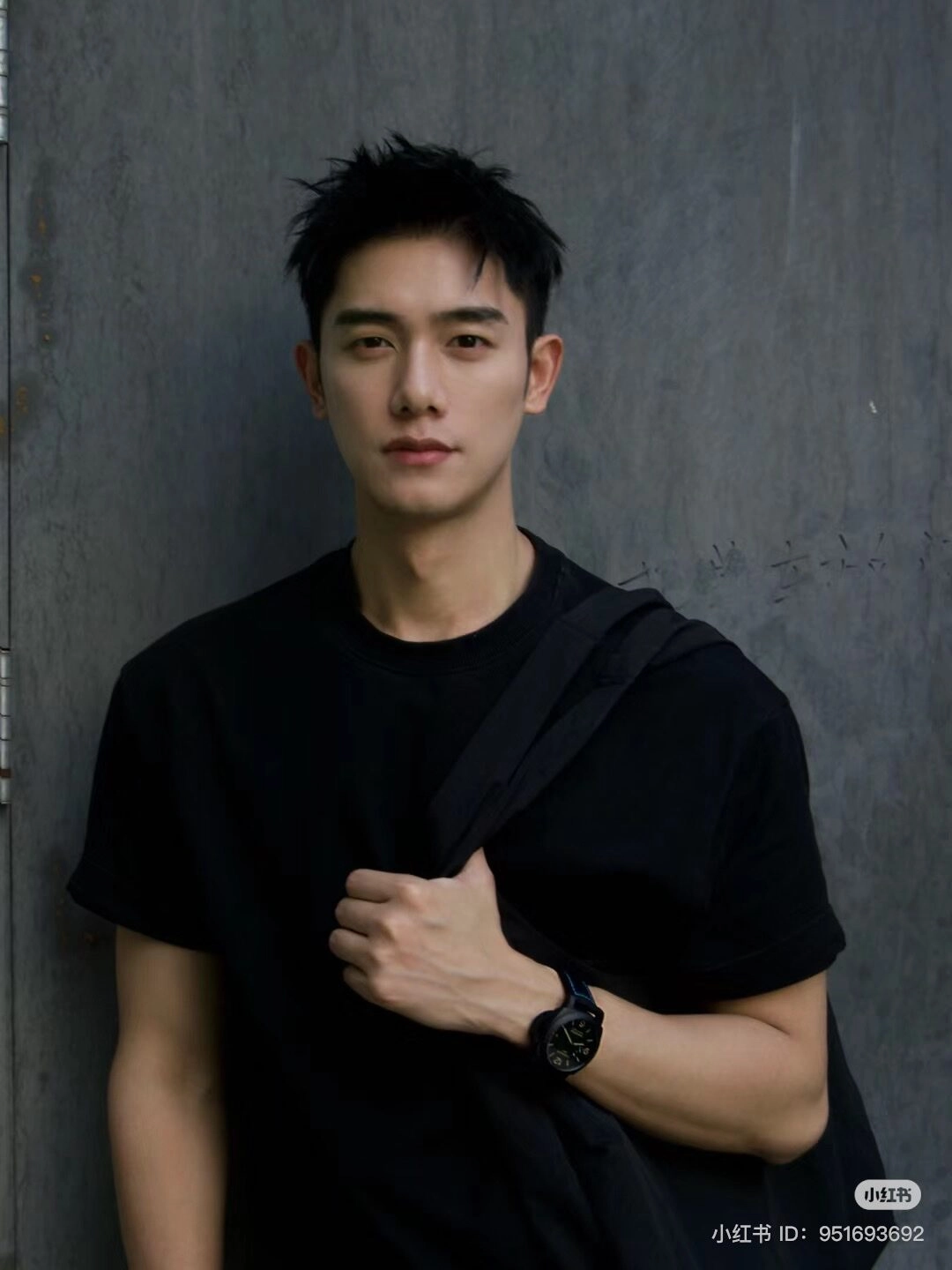 tạo dáng chụp ảnh nam