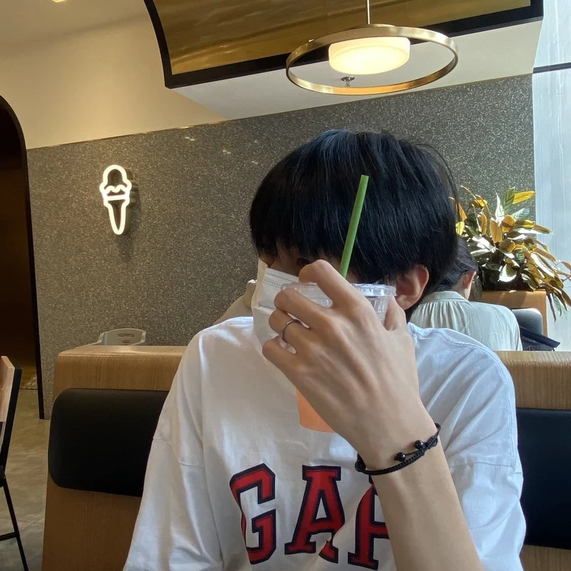 Hình ảnh trai đẹp 2012 với đôi mắt hút hồn 