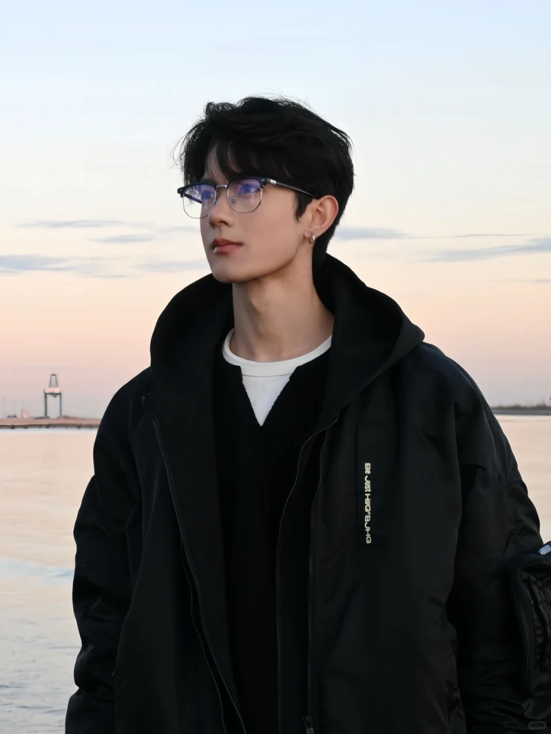 ảnh trai đẹp ôm mèo