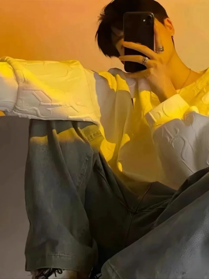 ảnh trai đẹp ôm mèo