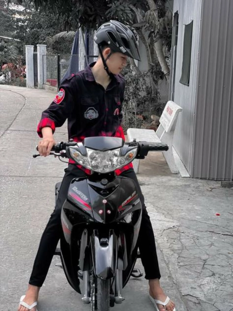 ảnh trai đẹp và siêu xe