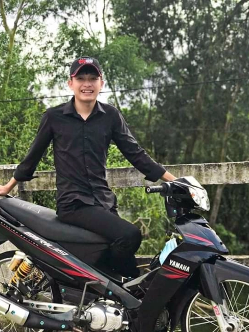 ảnh trai đẹp và siêu xe