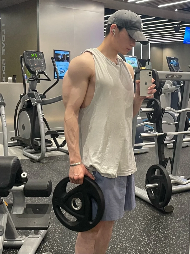 hình ảnh trai đẹp tập gym