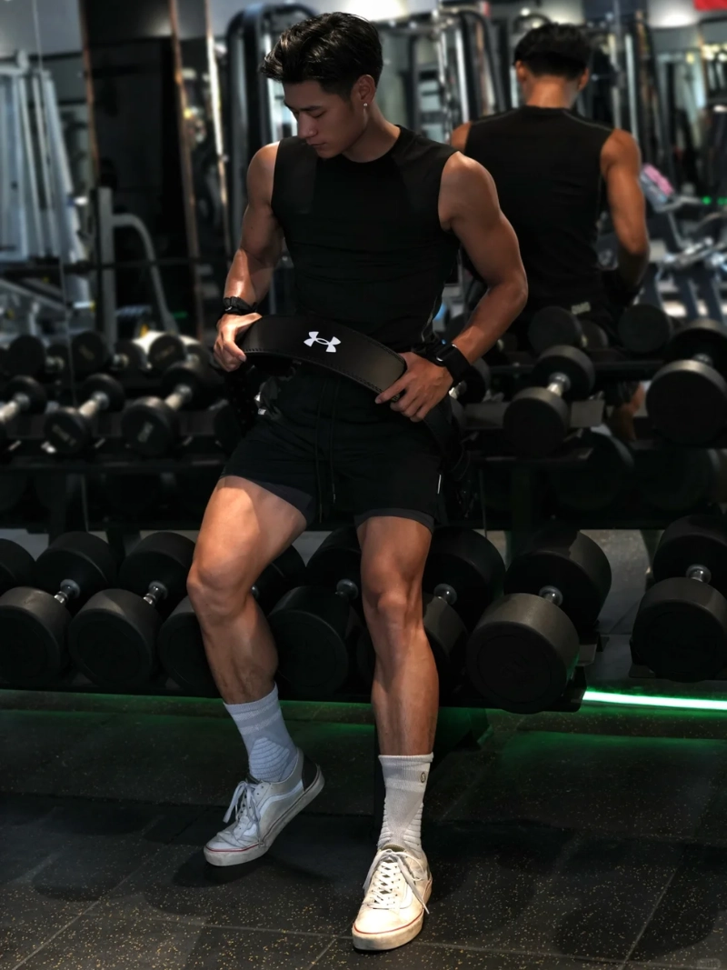 hình ảnh trai đẹp tập gym