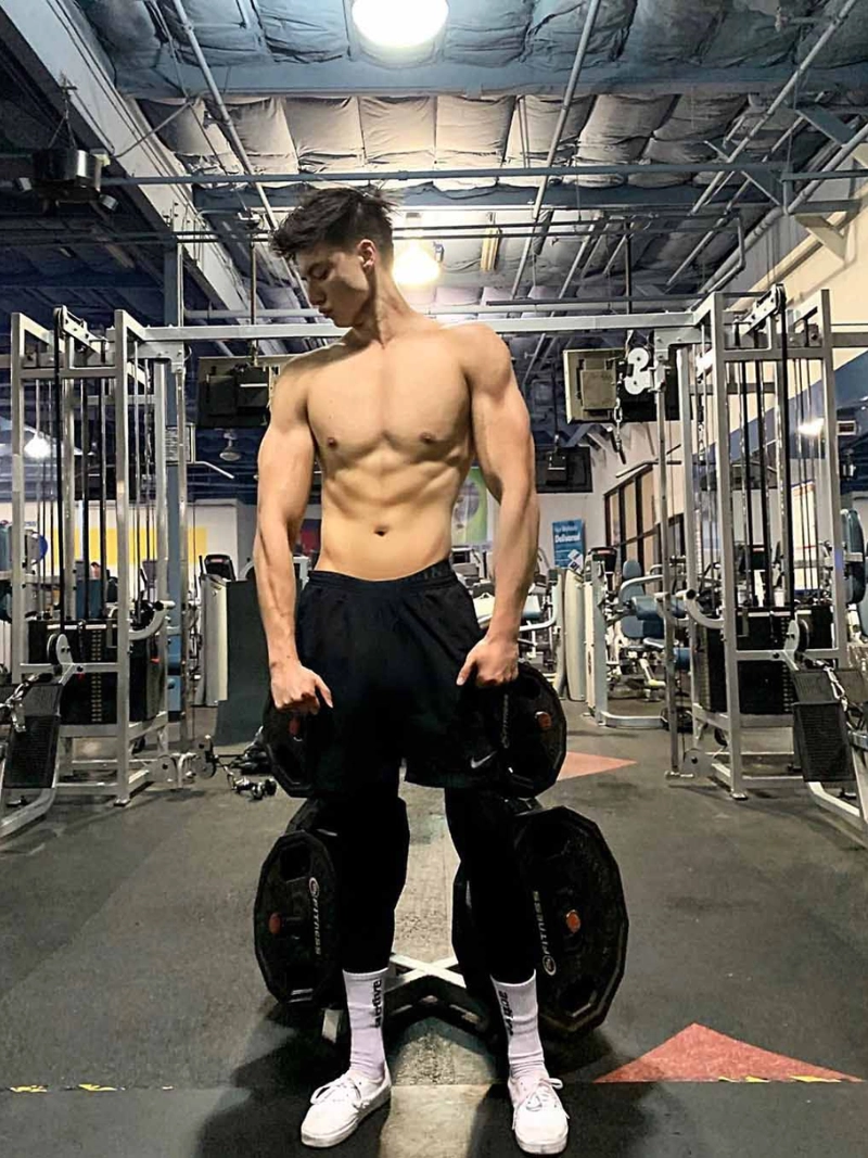 hình ảnh trai đẹp tập gym