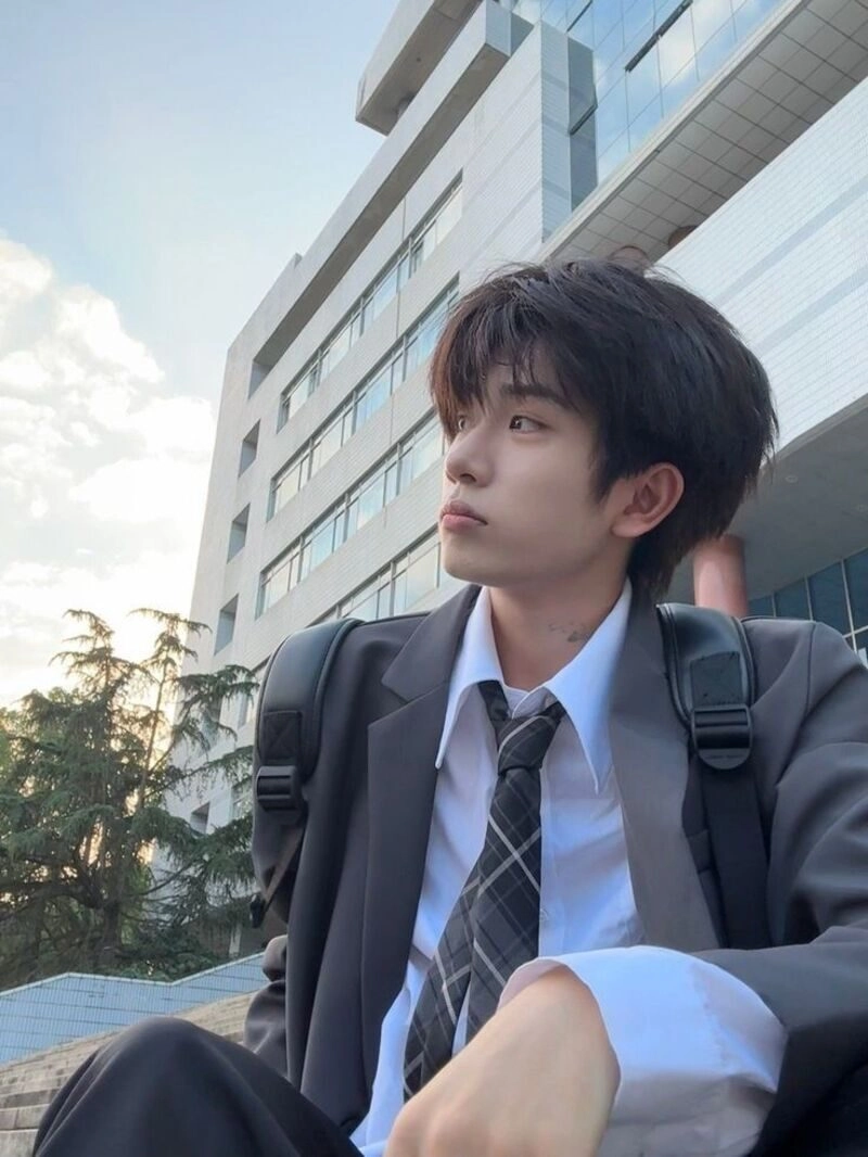 ảnh avatar nam sáng