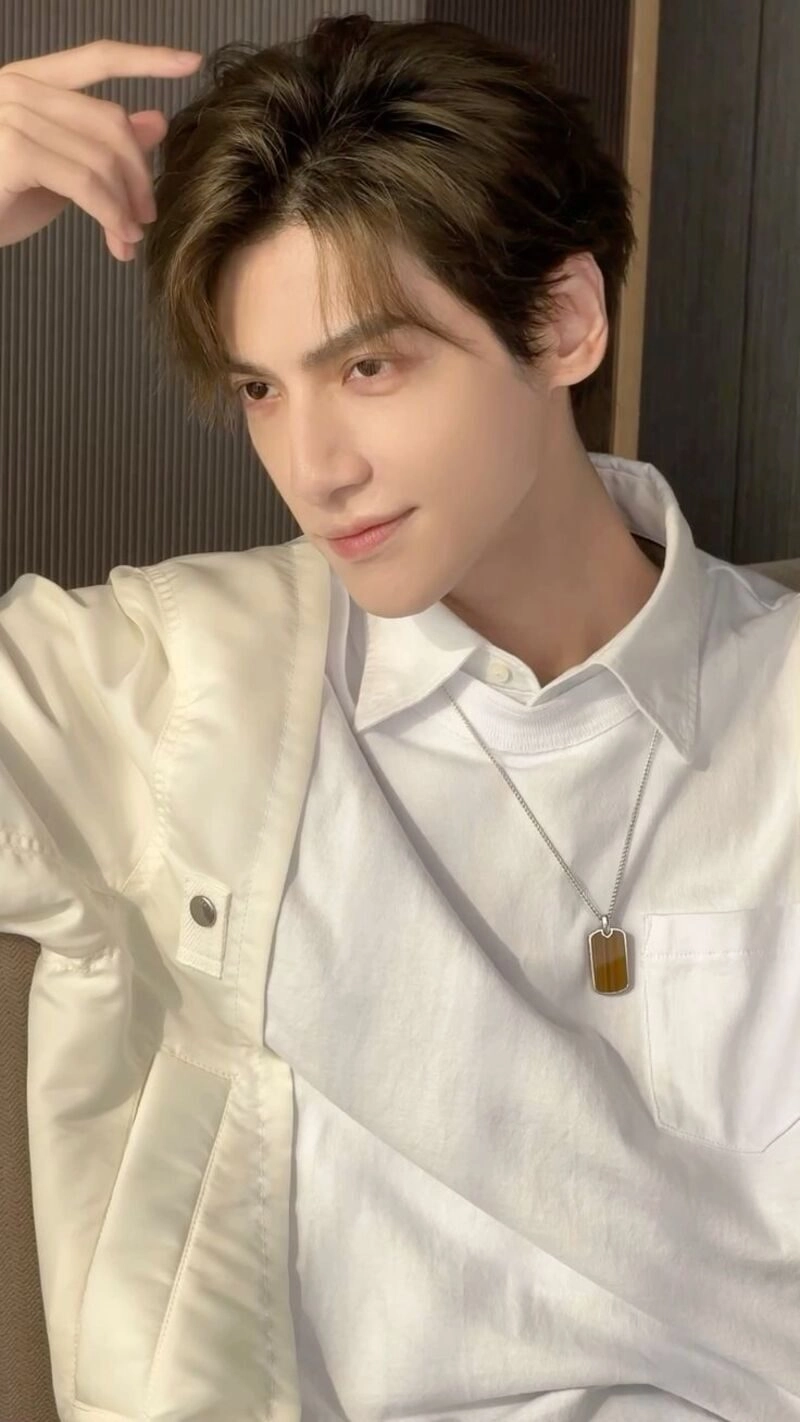 ảnh avatar nam trắng