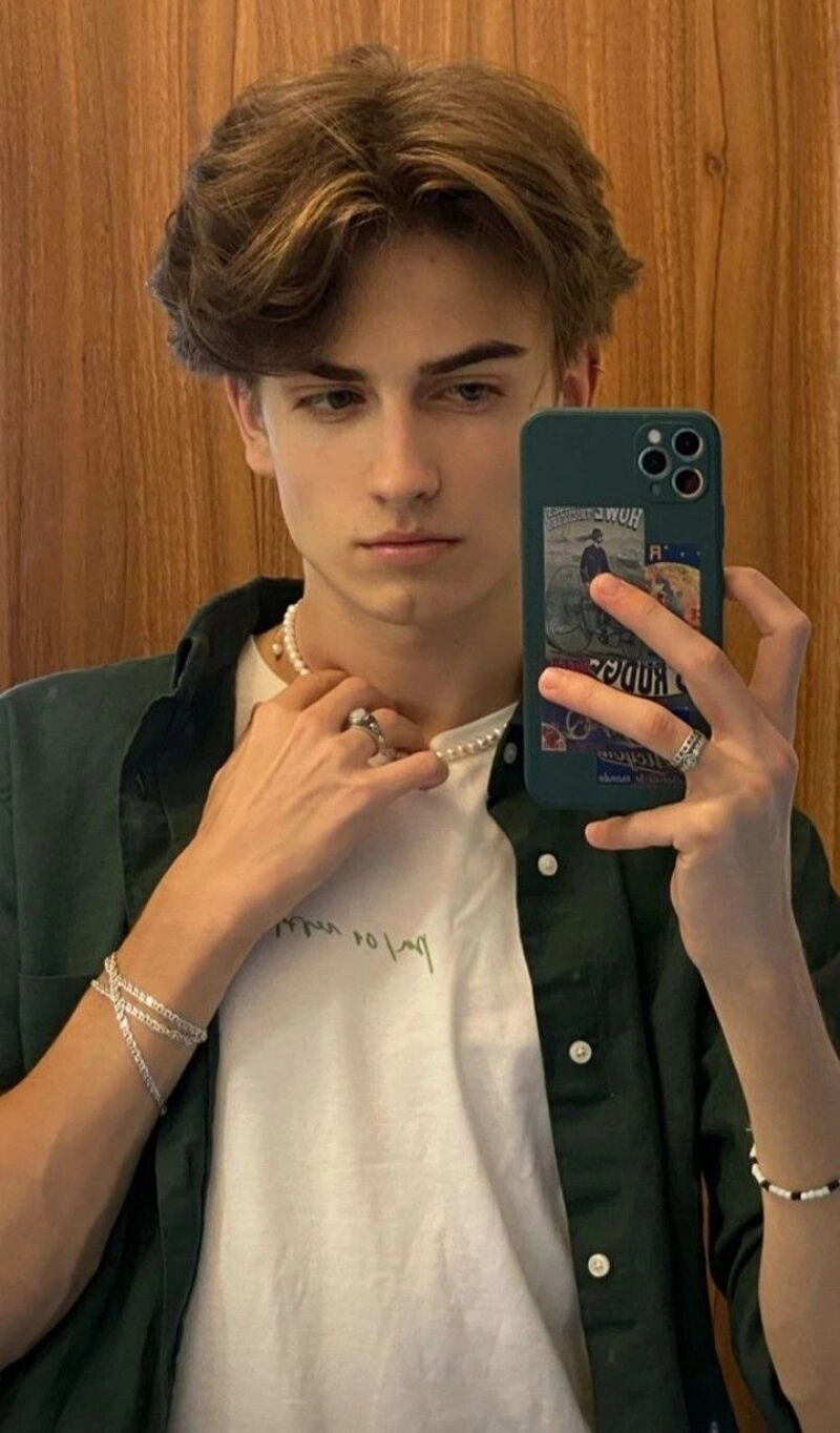 ảnh con trai mặt mộc