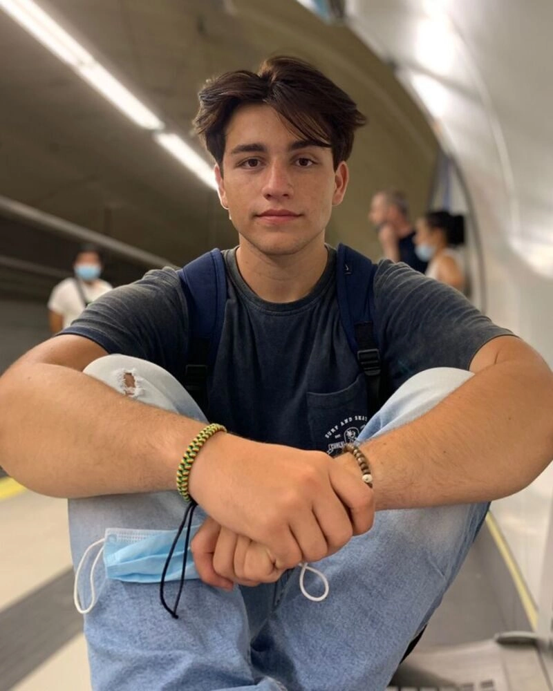 ảnh con trai mặt mộc