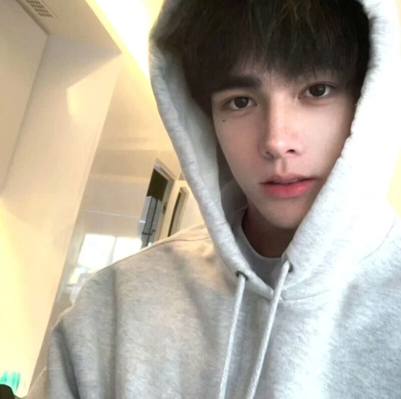 ảnh con trai mặt mộc