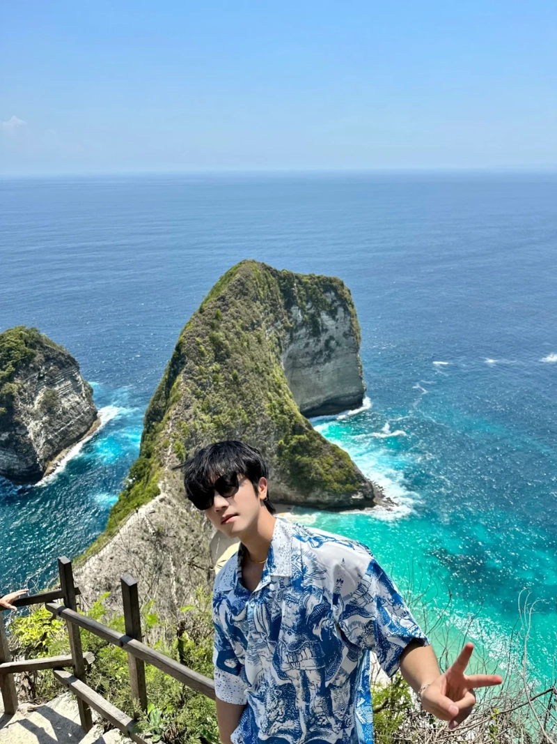 ảnh nam đi du lịch