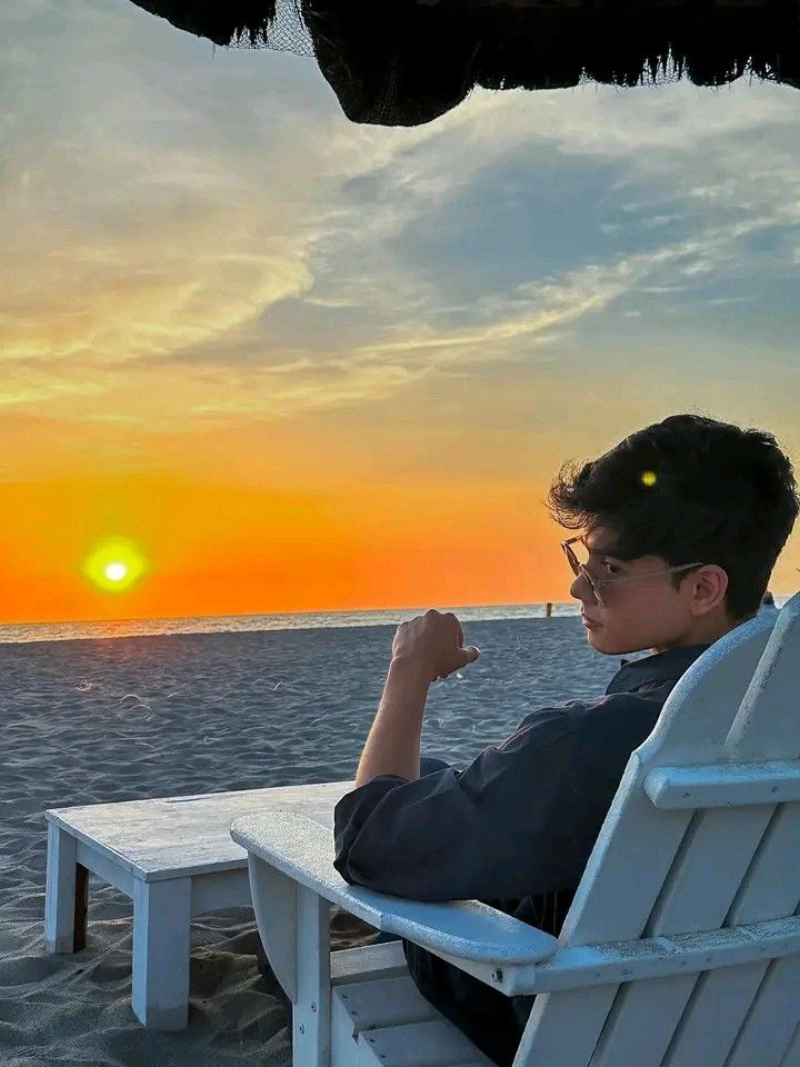 ảnh nam đi du lịch