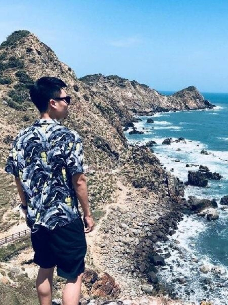 ảnh nam đi du lịch