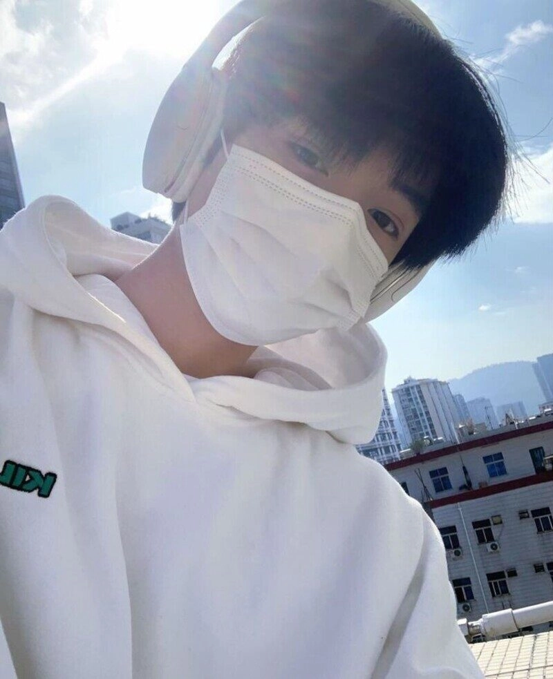 ảnh nam không thấy mặt