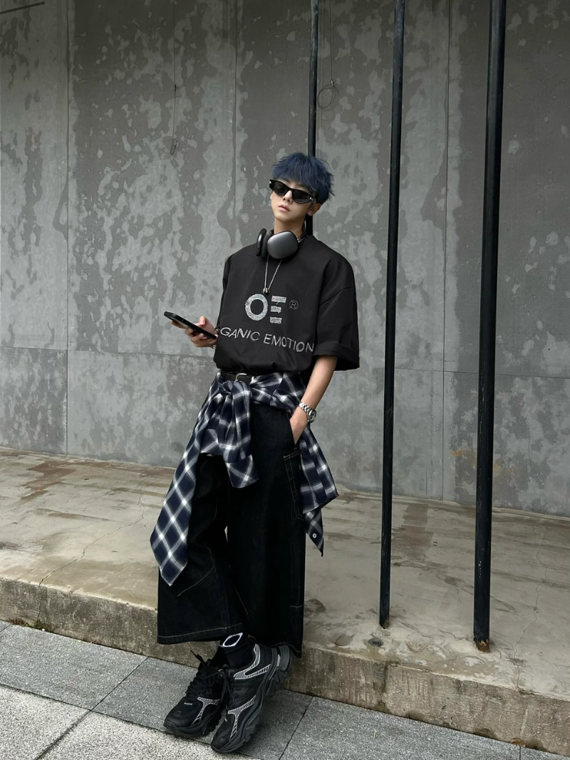 ảnh nam mặc đồ đen ngầu