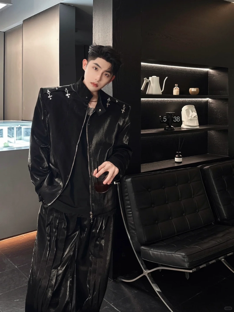 ảnh nam mặc đồ đen ngầu