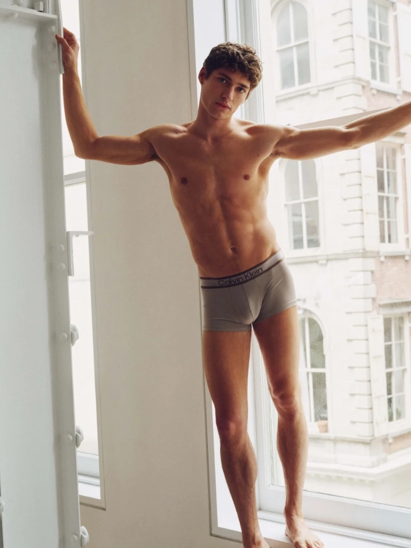 ảnh nam mặc sịp