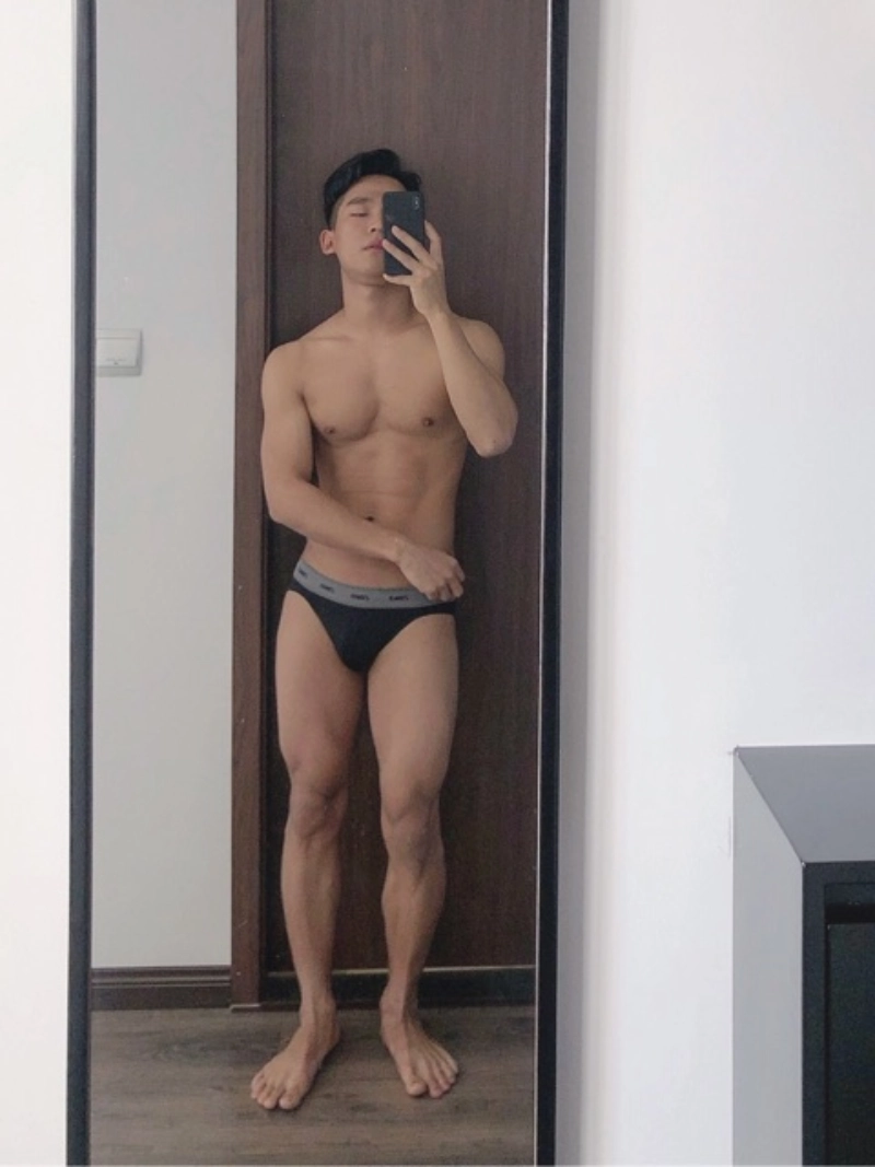 ảnh nam mặc sịp