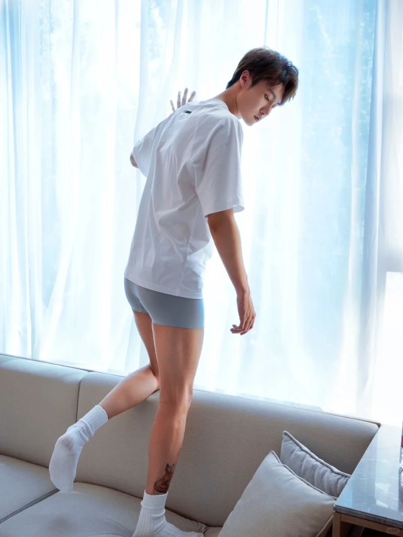 ảnh nam mặc sịp