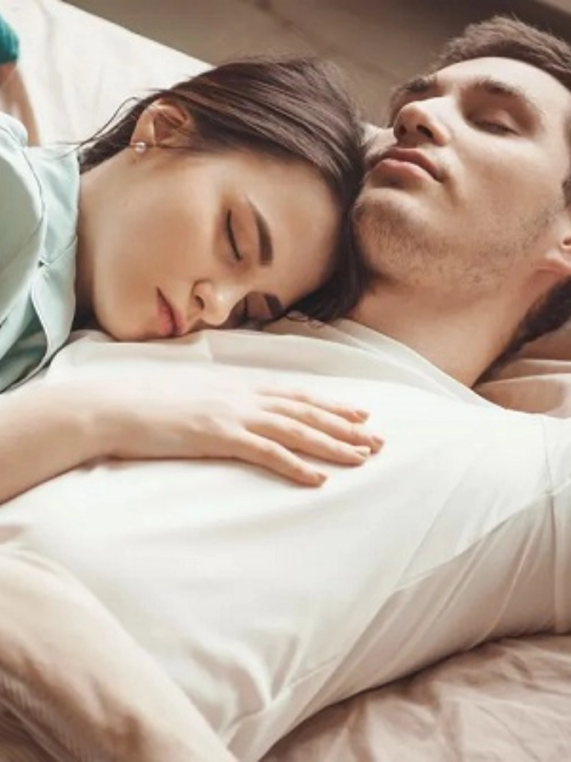 ảnh nằm với gái