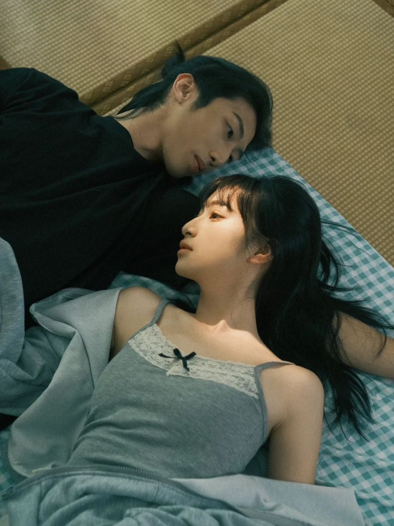 ảnh nằm với gái