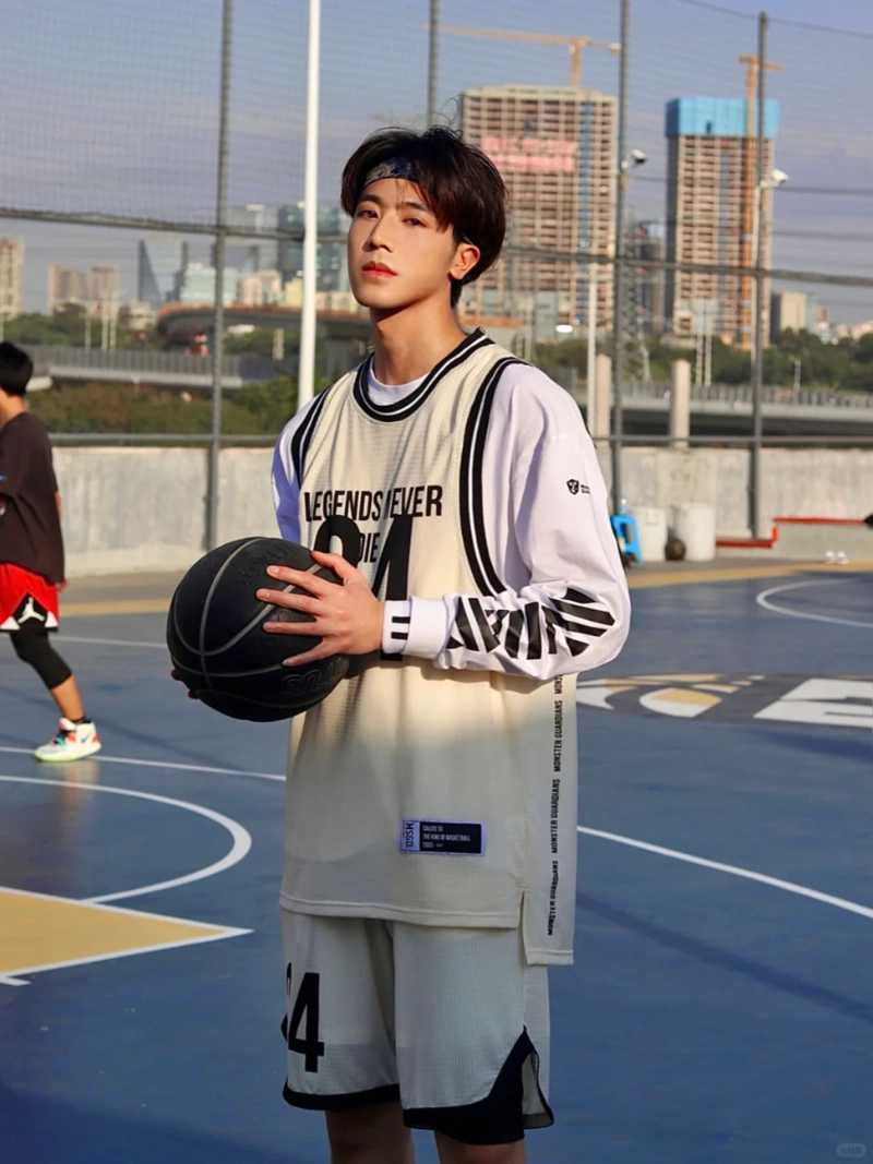 ảnh trai đẹp chơi bóng rổ