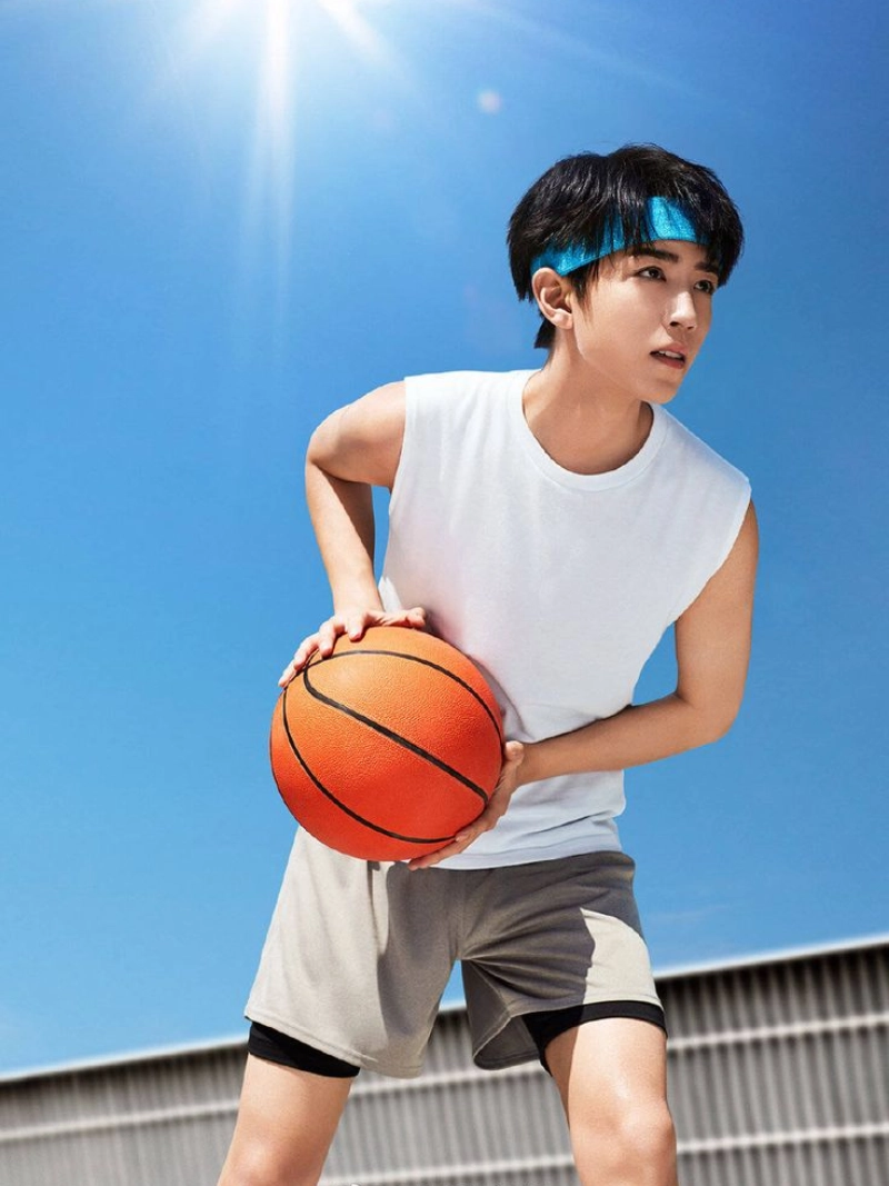 ảnh trai đẹp chơi bóng rổ