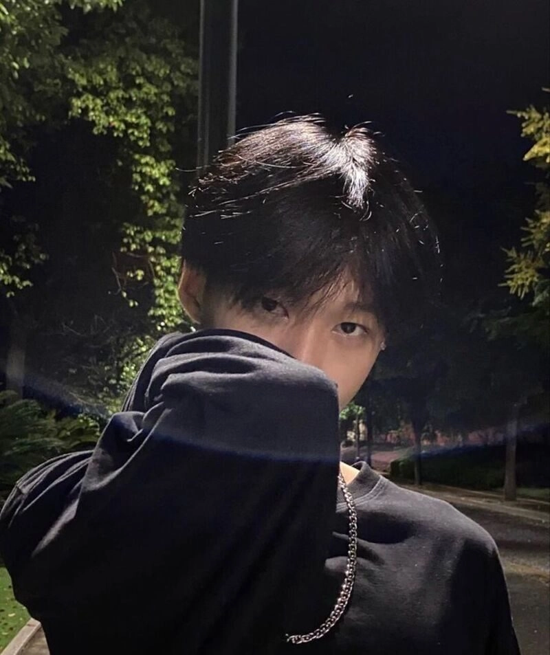 ảnh trai đẹp chụp che mặt