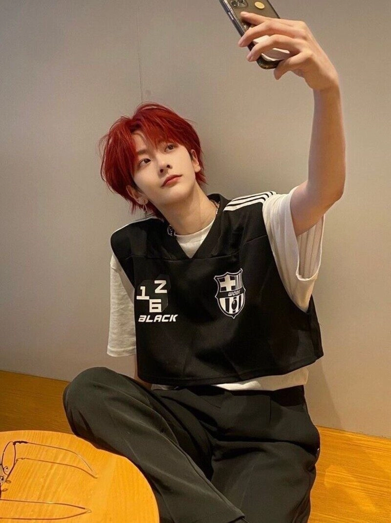 ảnh trai đẹp tóc xoăn