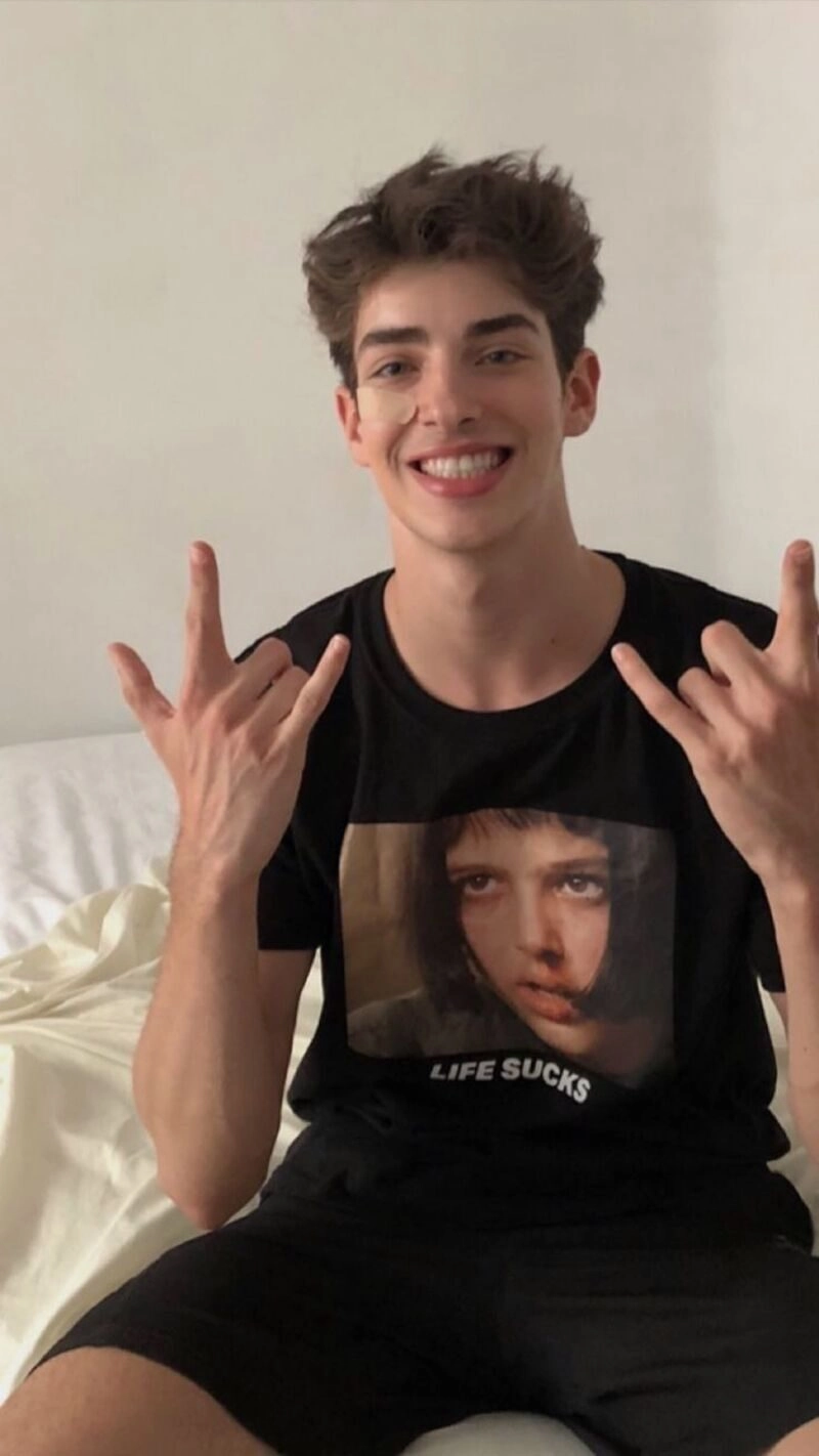 ảnh trai mặt mộc