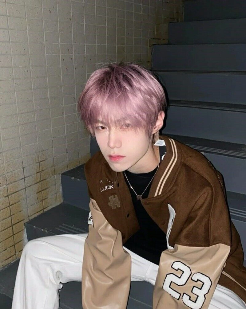 trai đẹp nhuộm tóc