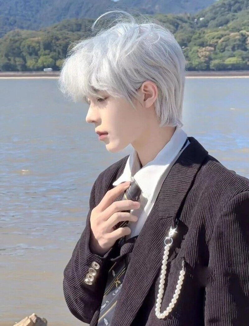 trai đẹp nhuộm tóc